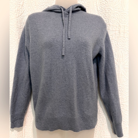 J.Crew 100% Cashmere Hoodie
Sweater Blue Knit Pullover - Size Medium - Picture 1 of 7